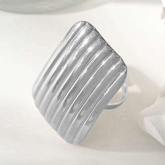 Bague Ajustable Plaque Rectangulaire Large Brillante Gravure Rayures