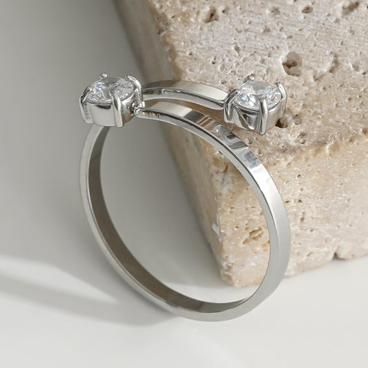 Bague Argentée Spirale Avec Double Strass Ronds