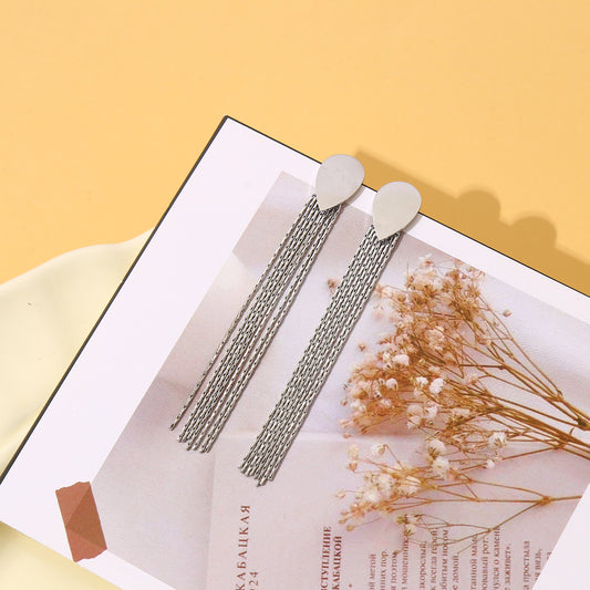 Boucles d'Oreilles Gouttes Avec Chaînes Pendantes Argentées