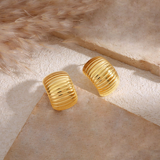 Boucles d'Oreilles Dorées Bombées Effet Sculpté