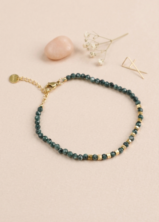 Bracelet Perles et Détails Dorés