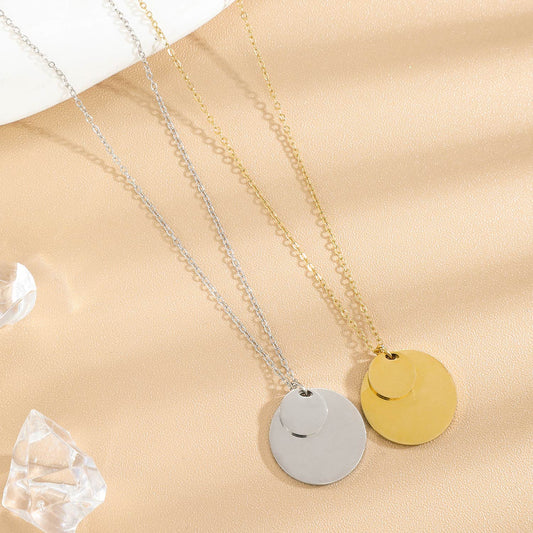 Collier chaîne dorée avec pendentifs ronds à graver