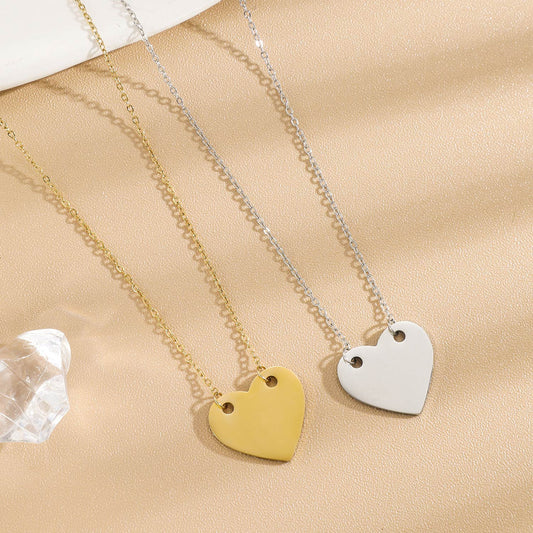 Collier Chaîne Dorée Avec Plaque Cœur à Graver