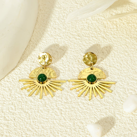 Boucles D'oreilles Dorées Pierre Jade Verte Eclat Martelées