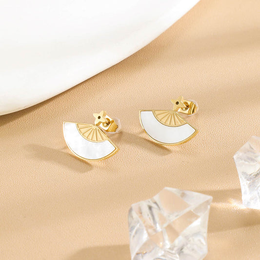 Boucles d'Oreilles Dorées Éventail Avec Nacre