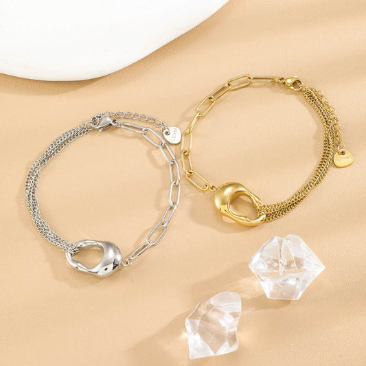 Bracelet Argenté Avec Détails En Chaîne Et Anneau Sculptural