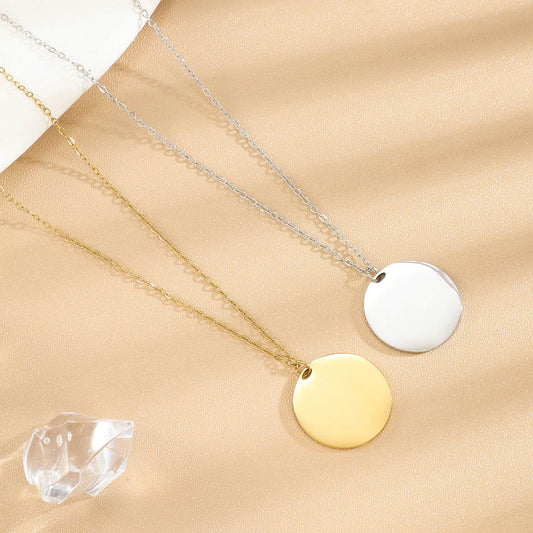 Collier argenté pendentif plaque rond