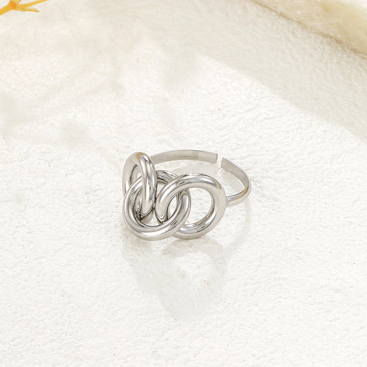 Bague Argentée Ajustable Anneaux Entrelacés