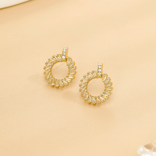 Boucles d'Oreilles Dorées Cercle Orné De Zircons Avec Strass