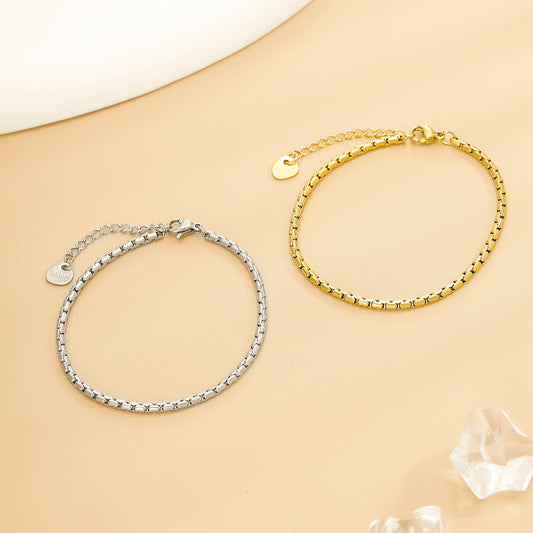 Bracelet Chaîne Argentée Maille Carrée Avec Extension Ajustable