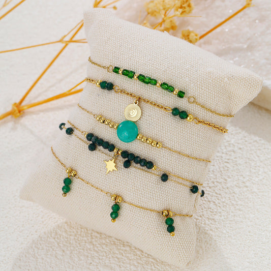 Lot de 6 bracelets avec perles vertes pendantes