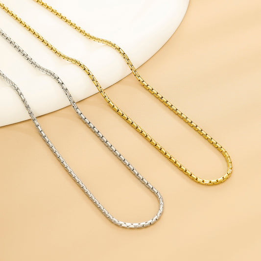 Collier Chaîne Maille Carrée Argentée