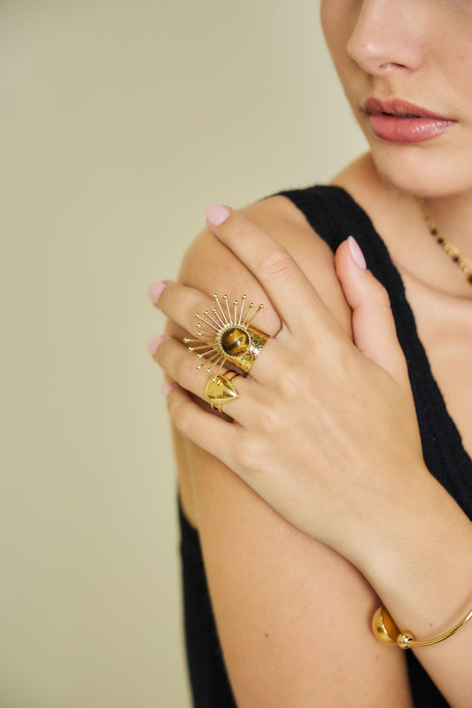 Bague Dorée Large Eclat Avec Pierre Œil de Tigre Ajustable
