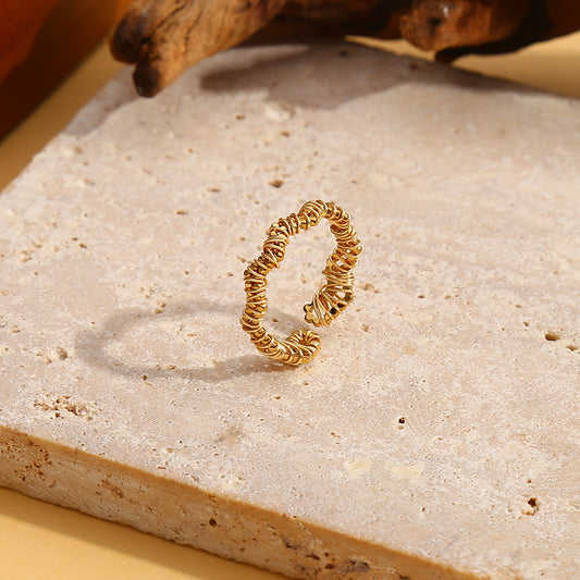 Bague dorée en vague multi ligne