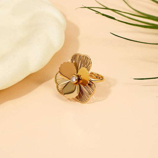 Bague Dorée Ajustable Floraison Éclatante Avec Strass