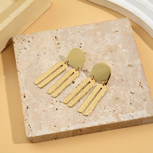 Boucles d'Oreilles Dorées Plaques Et Plaques U Longues Martelées