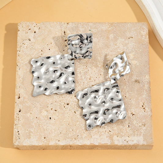 Boucles d'Oreilles Argentées Double Plaques Losanges Froissées