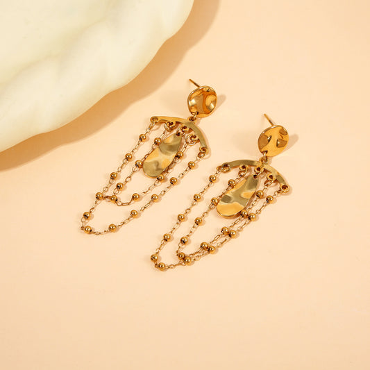 Boucles d'Oreilles Pendantes Martelées Et Chaînes Perles Dorées