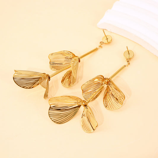 Boucles d'Oreilles Pendantes Feuille Ajourée Dentelle Métallique