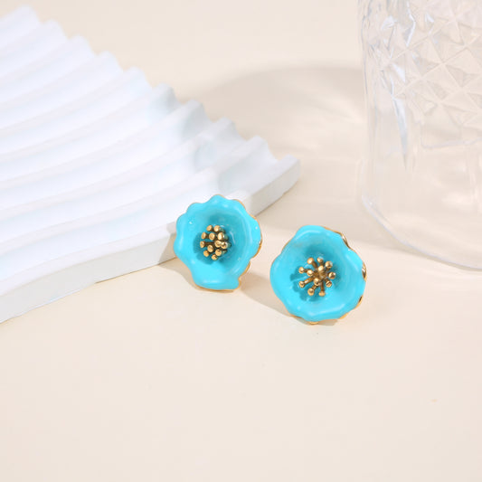 Boucles d’oreilles puces fleur émaillée bleu cœur doré