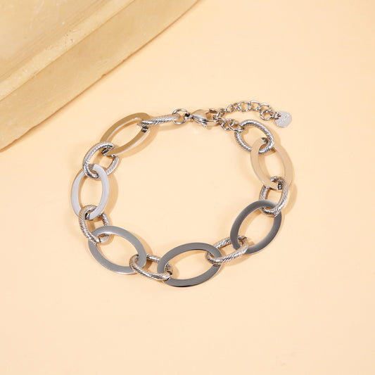 Bracelet Chaîne Argentée Maillons Lisses Et Torsadés