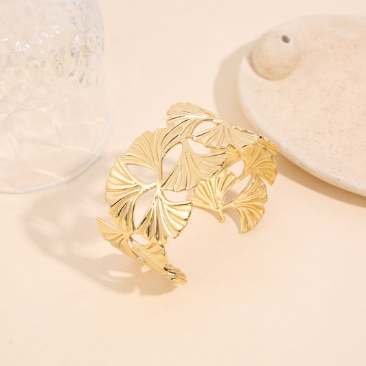 Bracelet Doré Manchette Ouverte Brillante Feuilles De Ginkgo