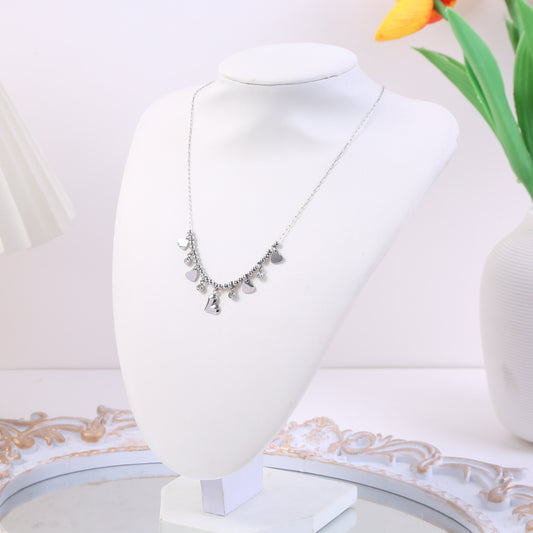 Collier Chaîne Fine Argentée Cœurs Brillants Et Perles Strass