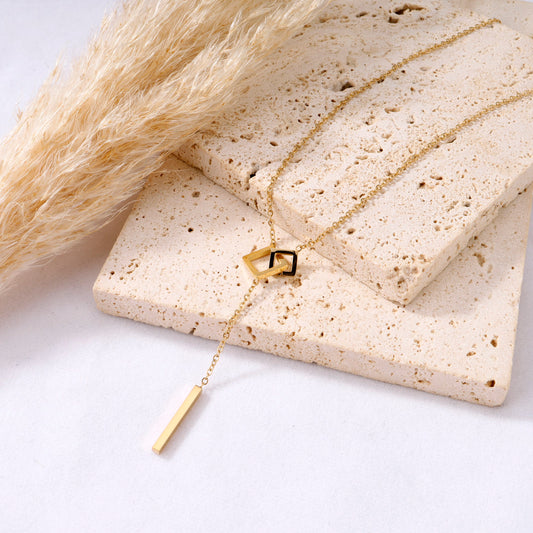 Collier carré en Y doré