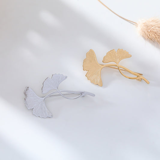 Broche dorée fleur de ginkgo