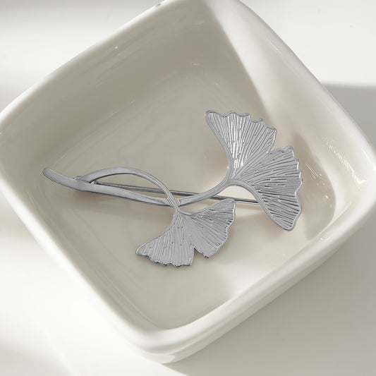 Broche argentée fleur de ginkgo