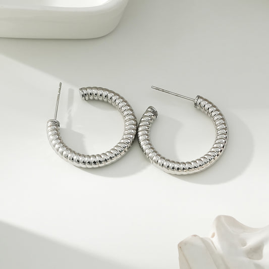 Boucles d'Oreilles Argentées Créoles Ouvertes Chenilles