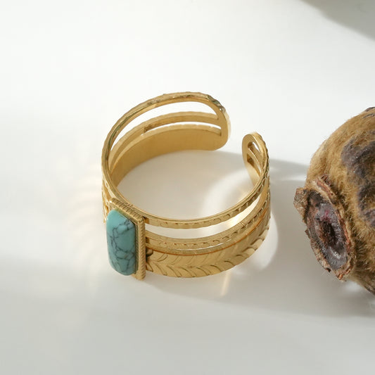 Bague Dorée Ouverte Bande Gravure Pierre