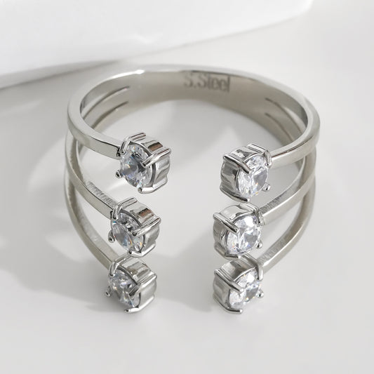 Bague Argentée Ouverte Pointes En Triple Branches Avec Strass
