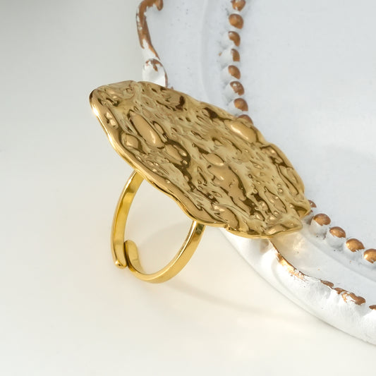 Bague Dorée Ajustable Disque Ovale Martelé