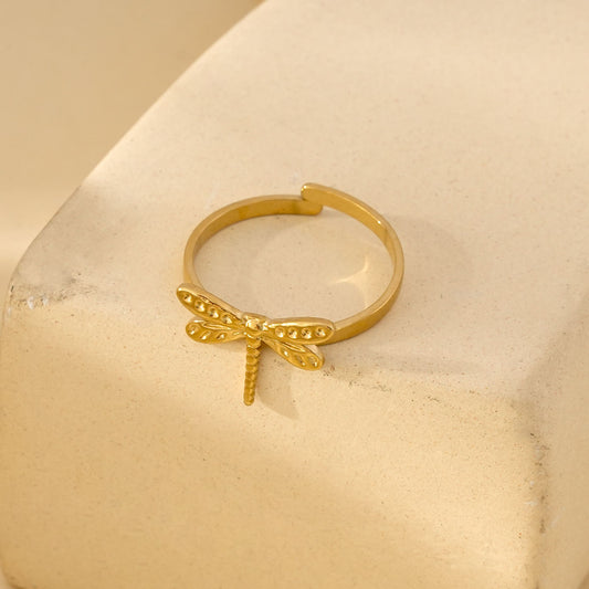 Bague Dorée Ajustable Libellule Finement Détaillée