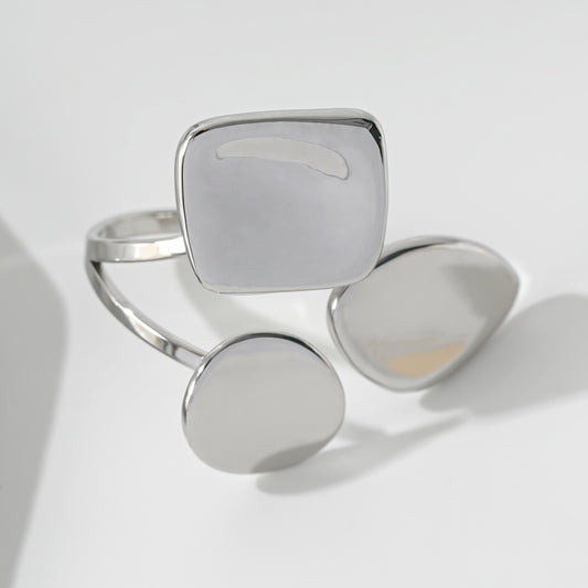 Bague Argentée Plaques Irrégulières Brillantes