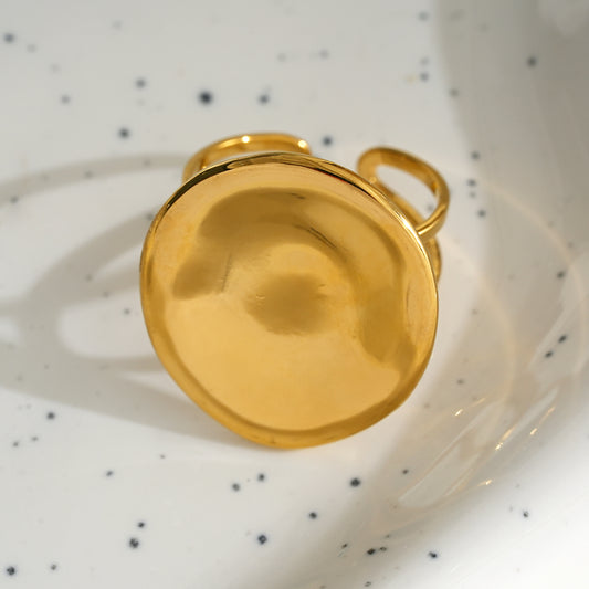 Bague Plaque Ronde Concave Dorée