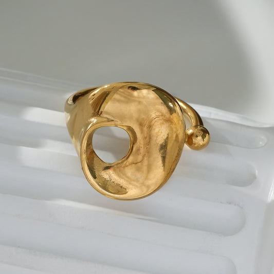 Bague Grosse Bande Incurvée Dorée