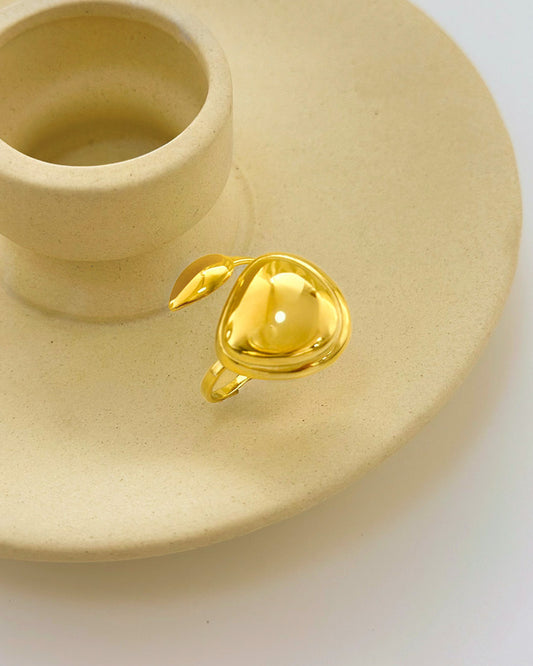 Bague Dorée Spirale Avec Bouton Triangle Et Goutte