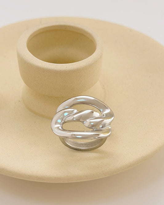 Bague Argentée Double Anneaux Irréguliers Entrelacés Brillants