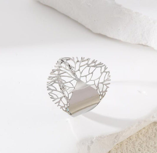 Bague Argentée Ajustable Arbre Ajouré Avec Plaque Feuille