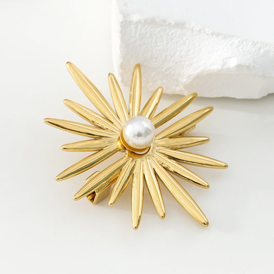 Broche Dorée Soleil Brillant Avec Perle