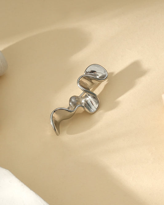 Broche Argentée Vague Brillante