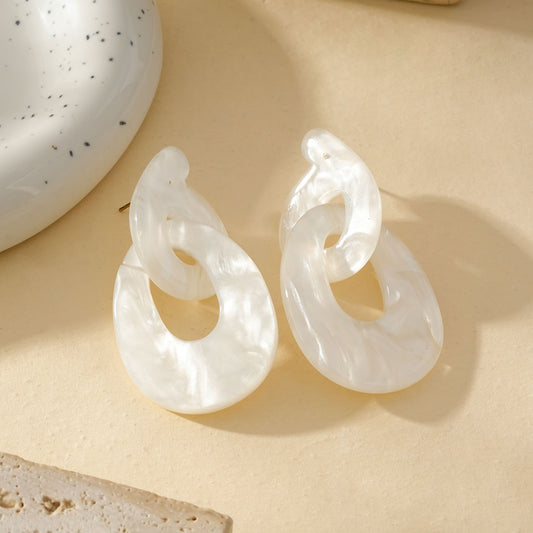 Boucles d'Oreilles Enchaînées Acrylique Blanc