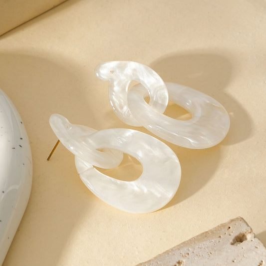 Boucles d'Oreilles Enchaînées Acrylique Blanc