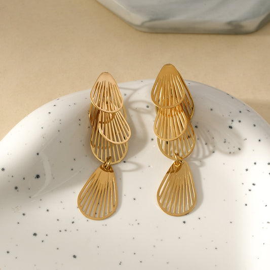 Boucles d'Oreilles Dorées Pendantes Gouttes Ajourées