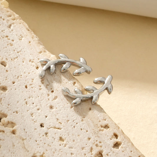 Boucles d'Oreilles Argentées Forme De Branche Feuillue