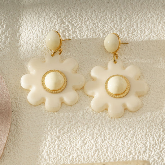 Boucles d'Oreilles Fleurs Résine Et Cabochon Doré Ivoire