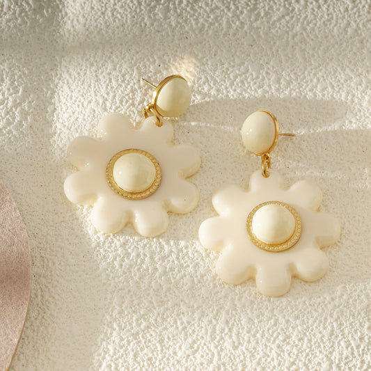 Boucles d'Oreilles Fleurs Résine Et Cabochon Doré Ivoire