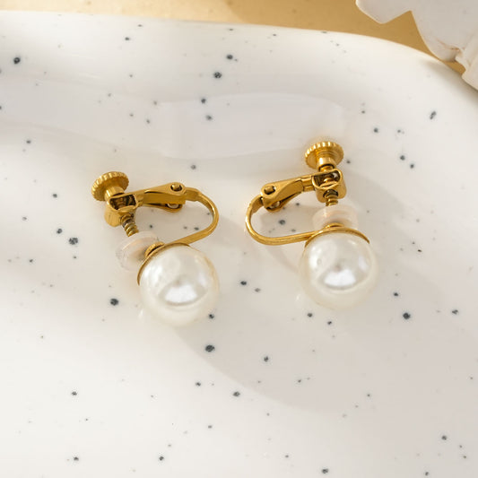 Boucles d'Oreilles à Clips Dorées Avec Perle Élégante